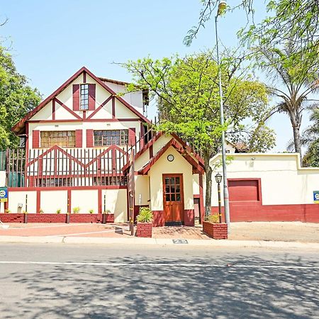 Tudor Lodge Guest House Johannesburg Kültér fotó
