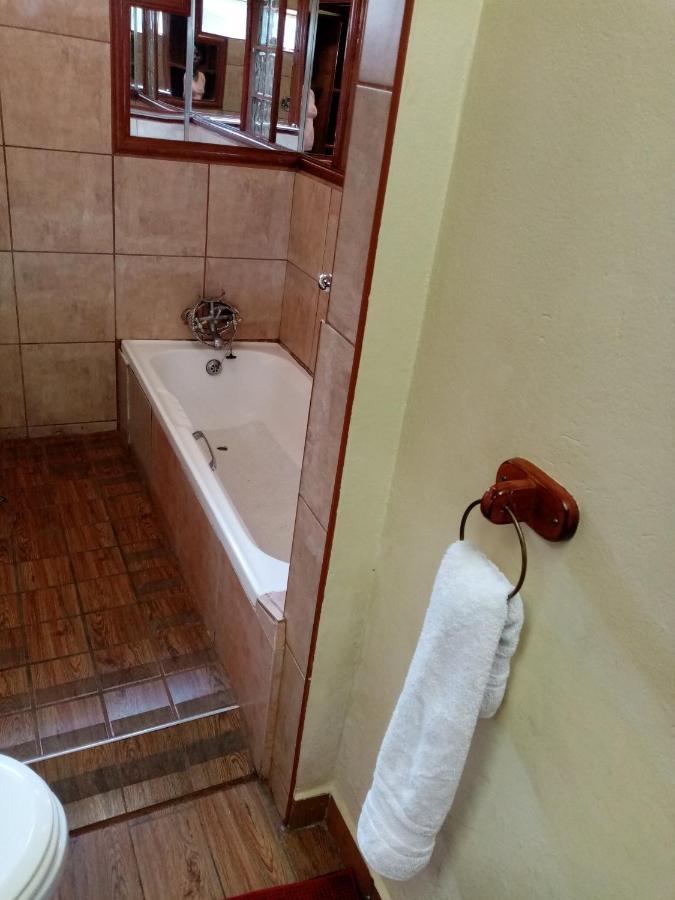 Tudor Lodge Guest House Johannesburg Kültér fotó