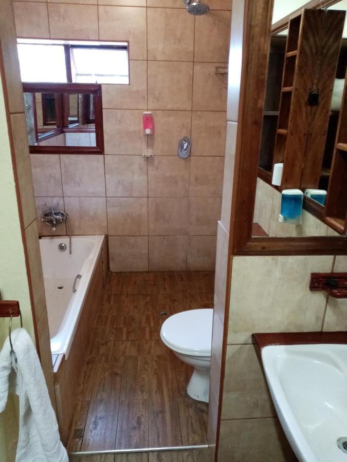 Tudor Lodge Guest House Johannesburg Kültér fotó